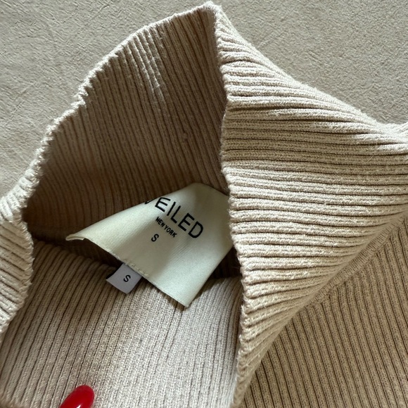 Veiled Collection Set - Picture 4 of 7